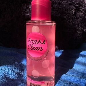 Pink Fresh & Clean Body Mist